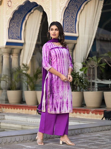 Varanga straight kurta with round neck paired with blue solid palazzo and blue solid dupatta.